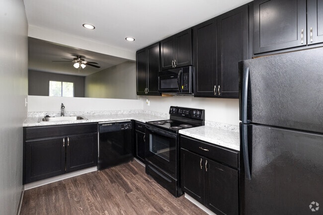 2BR, 2BA - 1,100SF - Kitchen