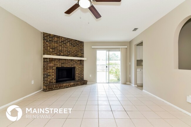 Photo - 839 Cinnamon Dr