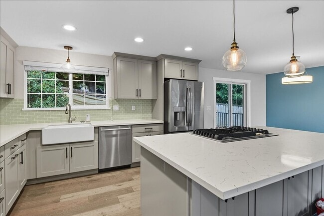 Photo - 4bd/2.5ba Woodinville