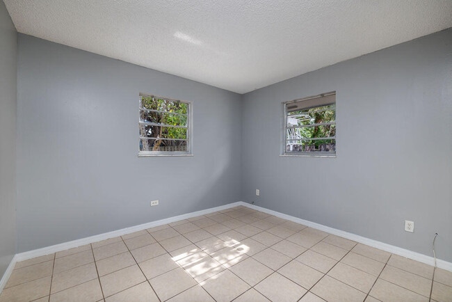 Photo - 917 SE Nassau Ave