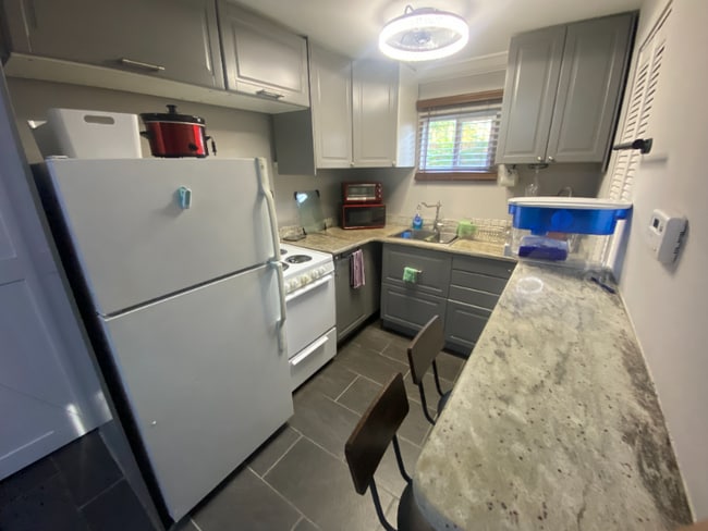 Photo - 803 E James St Unit D