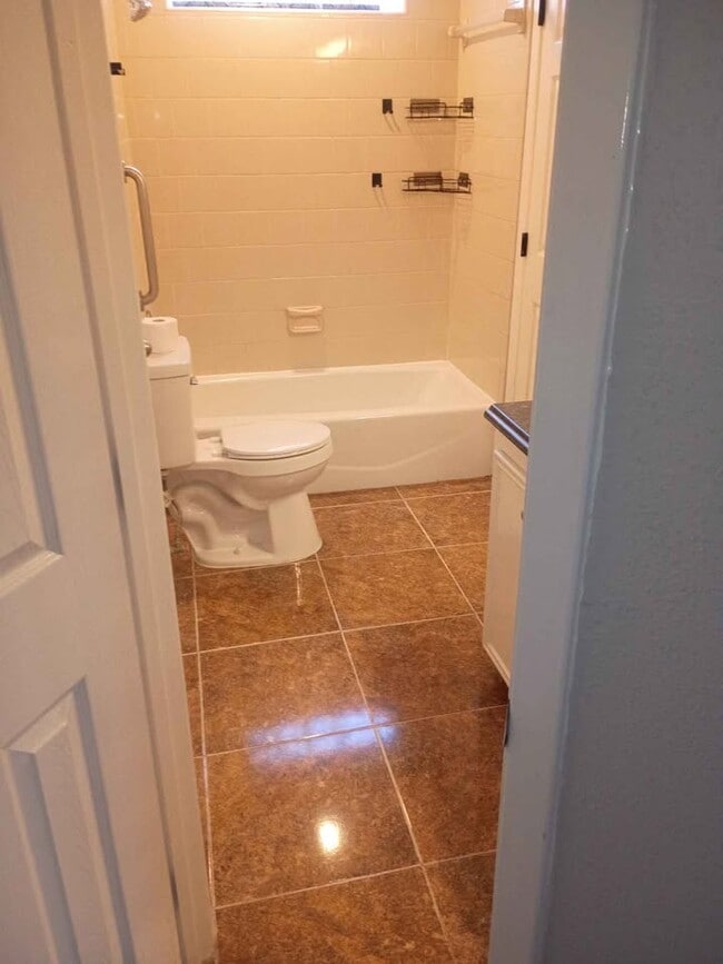 Photo - 10810 Kentington Oak Dr