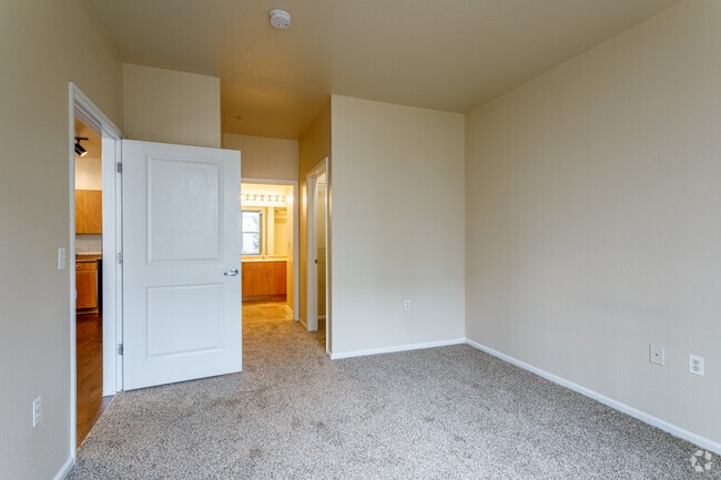 2BR, 2BA - The Brilliant