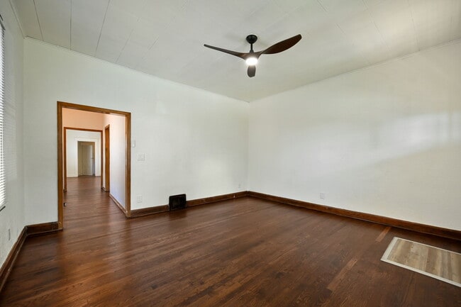 Photo - 422 N Thompson St