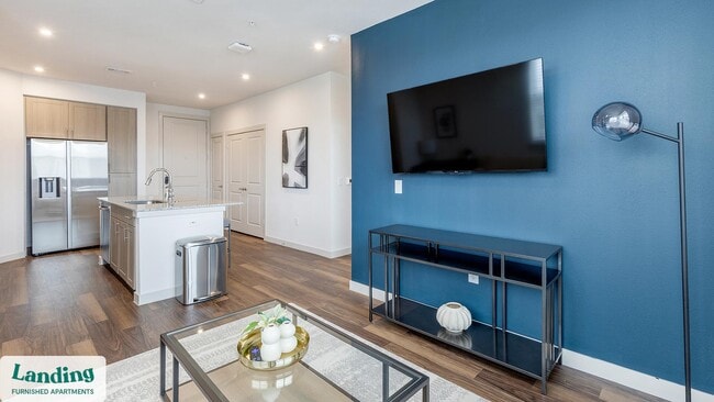 Photo - 255 Williamsburg Pkwy Unidad F301.1409530