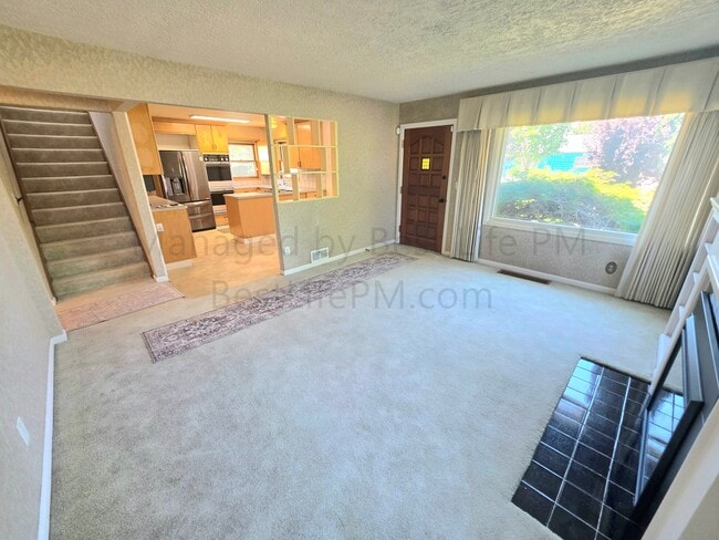 Photo - 4526 NE 77th Ave