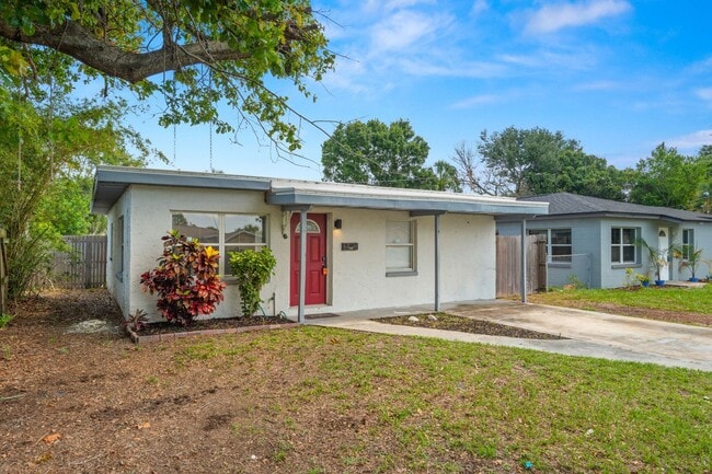Building Photo - Modern 2BR/1BA Home with Spacious Fenced Yard