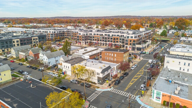 Photo - 114 Center St