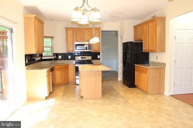Photo - 80 Chadwick Dr