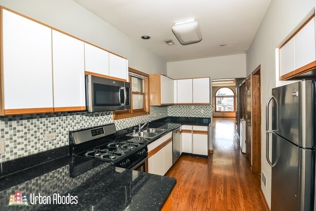 Photo - 3713 N Janssen Ave Unit G02C