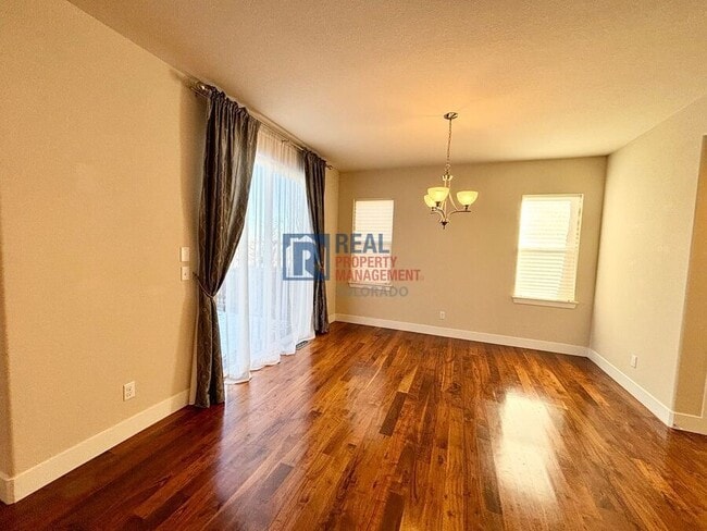 Photo - 10417 Rutledge St