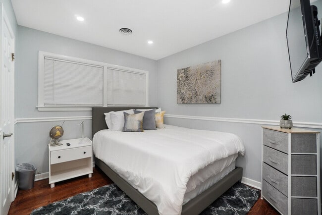 Photo - 7117 N Crawford Ave Unidad ID1285067P