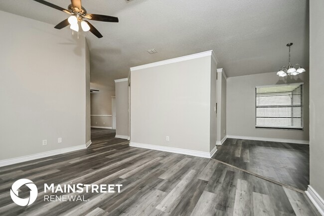 Photo - 1707 Tallowtree Cir