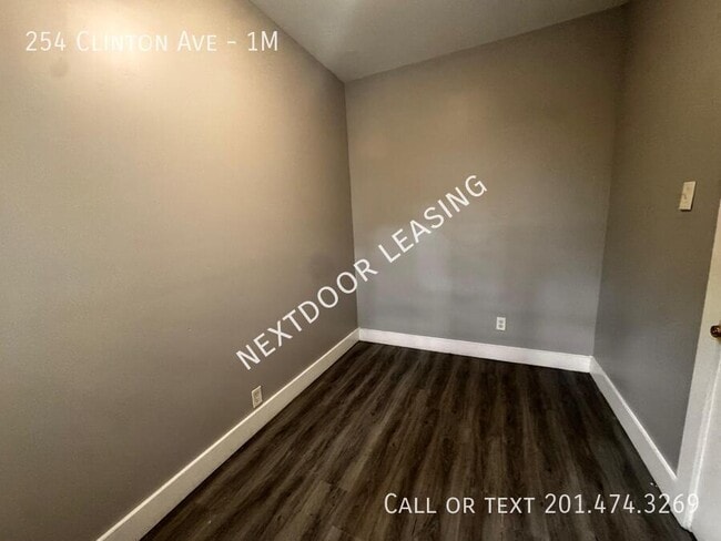 Photo - 254 Clinton Ave Unidad 1M