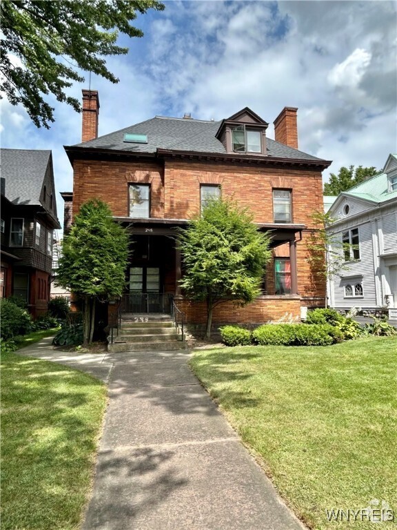 Building Photo - 295 Summer St Rental