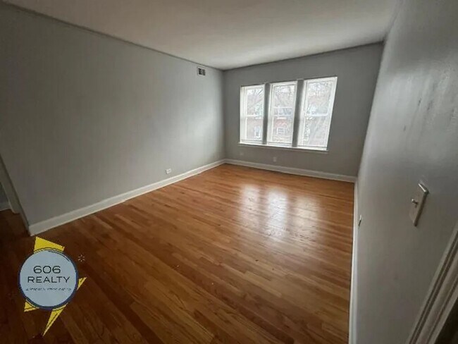Photo - 7346 N Damen Ave Unit 7346 North Damen Ave