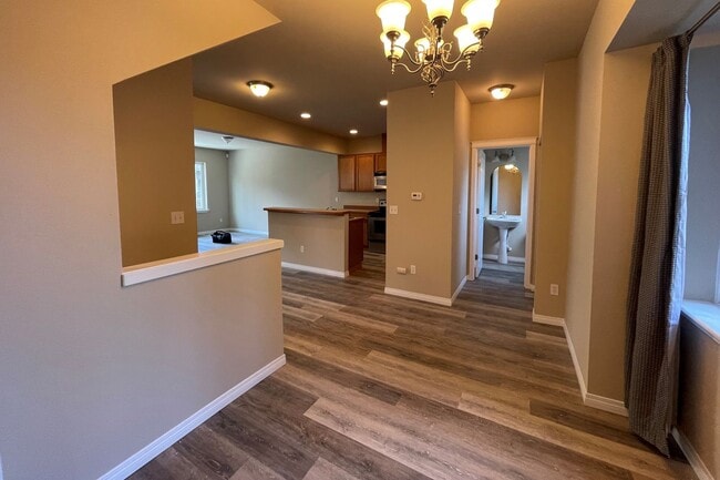 Photo - Nice Modern Townhouse Available Now!!