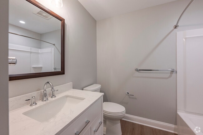 925 at North - 2 BD 1 BA