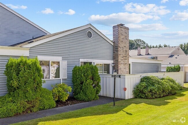 Exterior 1 - 8620 Onyx Drive Unit E Rental