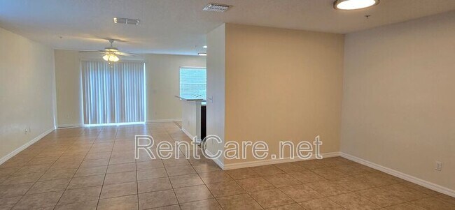 Photo - 13479 Applerose Ln Unidad 30
