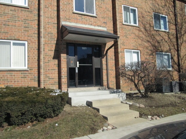 Building Photo - 920 Casey Ct Unit 4