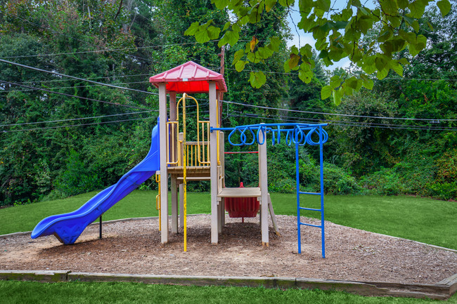 Playground - The Commons at Briarwood Park Apartments