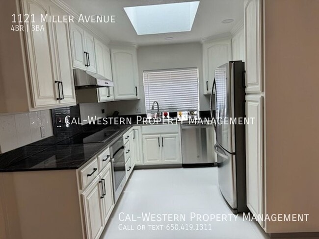 Photo - 1121 Miller Ave