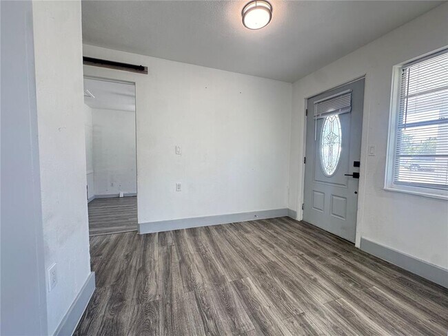 Photo - 2653 Trinidad St