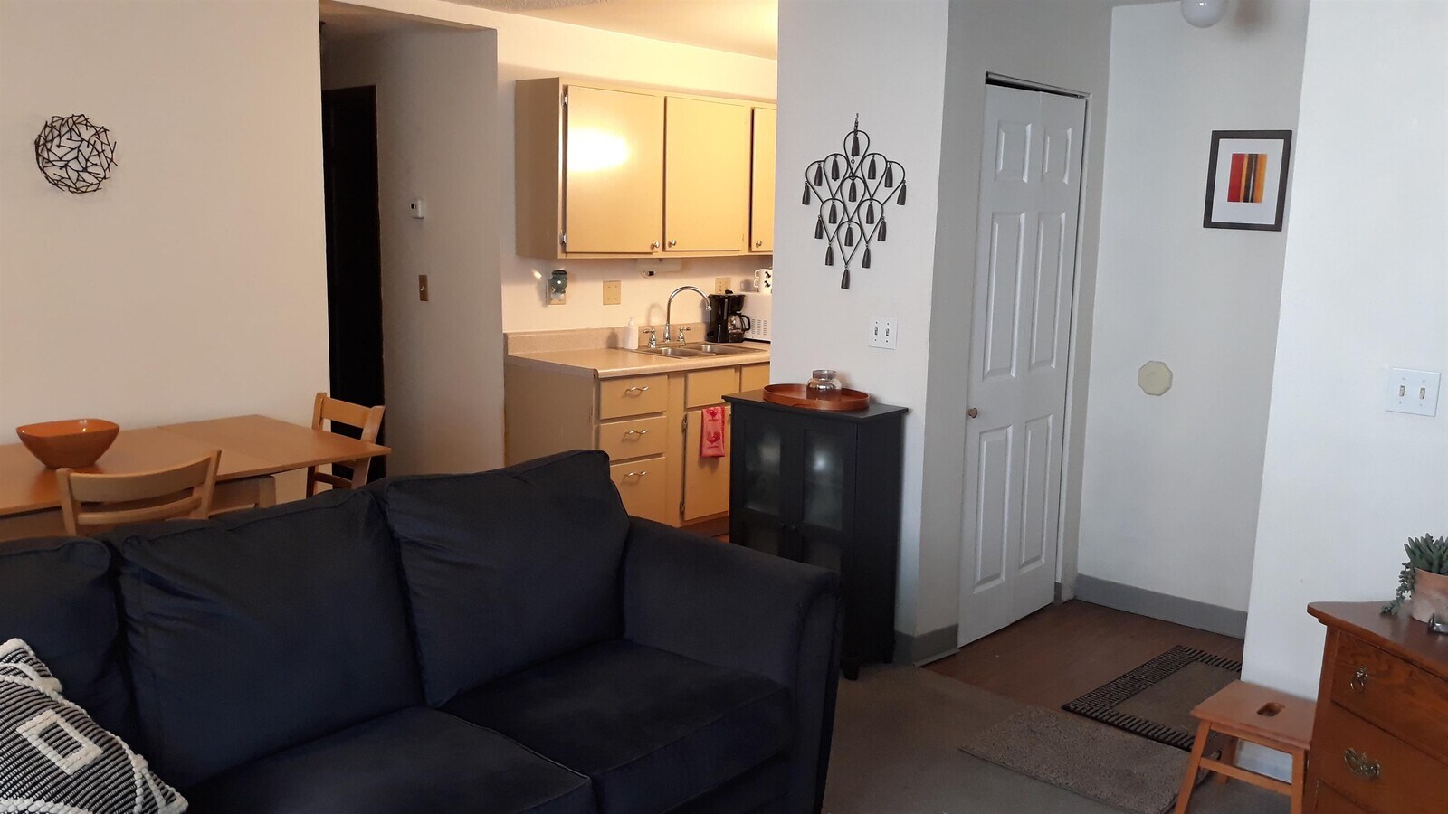 Photo - 2831 Somerville Dr Unit B