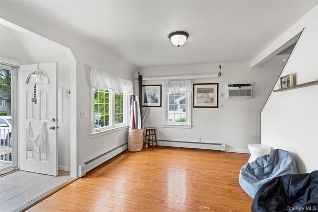 Photo - 306 McCall Ave