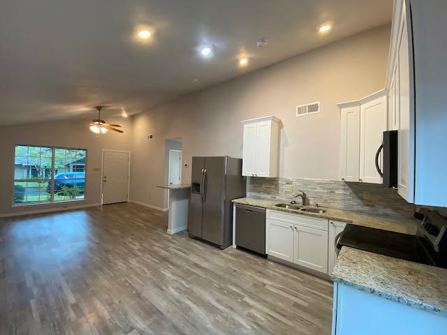 Photo - 1015 E Yager Ln Unidad 29