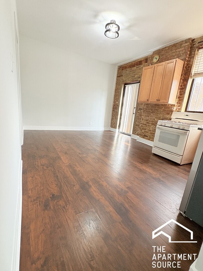 Photo - 2543 S St Louis Ave Unit 1F