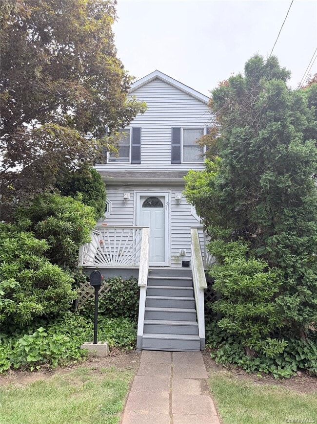 Building Photo - 34 Parkside Dr