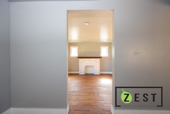 Photo - 5235 Haverhill St Unit 5235 Haverhill Upper