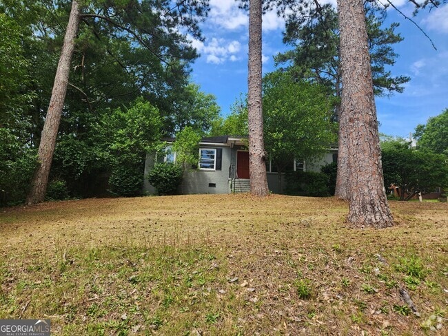 Building Photo - 4117 Lake Dr Rental