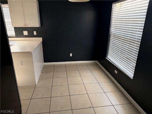 Photo - 4928 Leonard Blvd S