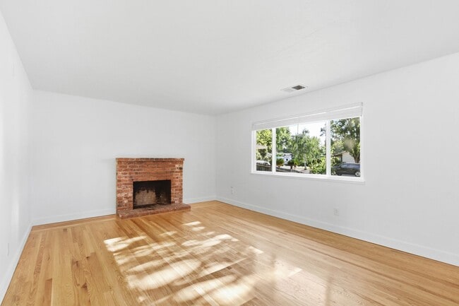 Photo - Updated 4 Bed 2 Bath Available for Immediate Move-In!