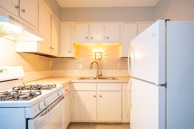 Photo - 311 E Jenkins Ave Unit A