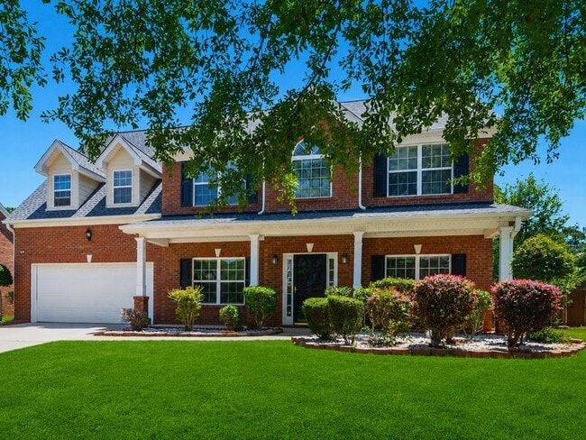 Building Photo - 362 Interlake