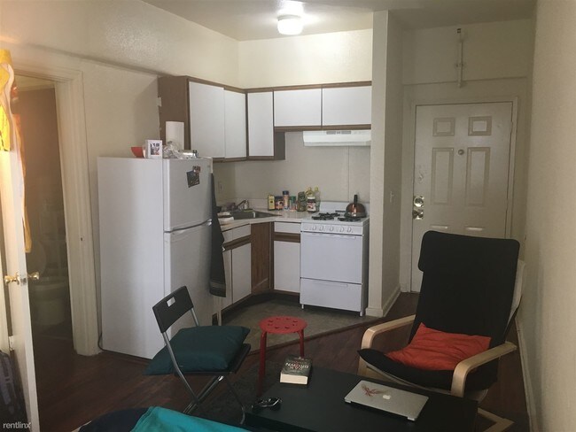 Building Photo - 418 S Normandie Ave