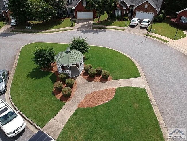 Photo - 108 Huntington Shoals Dr