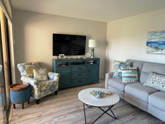 Photo - 2455 Lindell Blvd Unit 3203