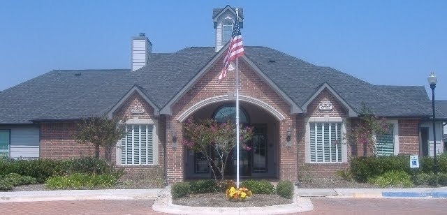 Stonegate at Alvin - Stonegate at Alvin Apartments