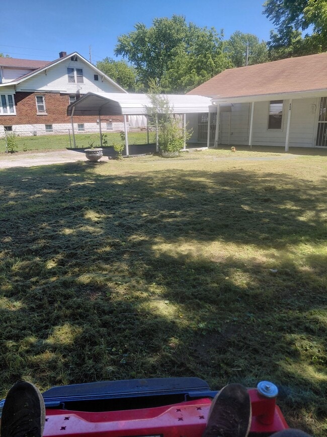 Photo - 864 N 79th St