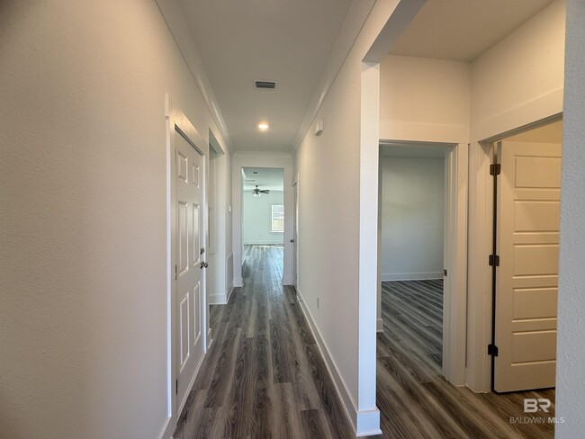 Photo - 408 Meriwether Ct