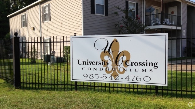 Building Photo - University Crossing Rental