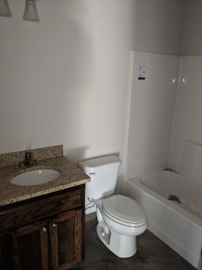 Photo - 44 W Center St Unidad 44 W Center Street #A