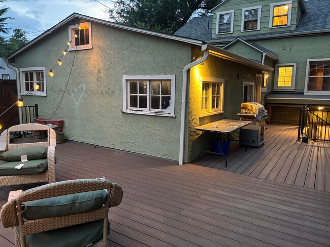 Photo - 2002 Baseline Rd