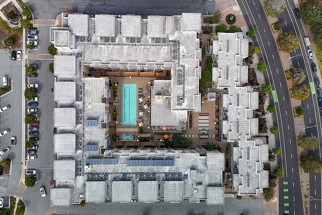 Photo - One Hundred Grand