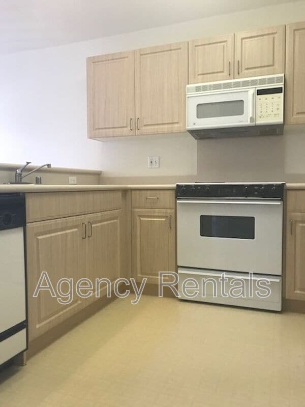 Photo - 92-1465 Aliinui Dr